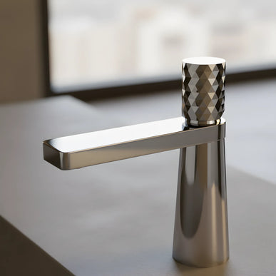 Baterie lavoar crom lucios cu textură fațetată – design contemporan din alamă solidă