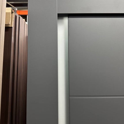 Ușă de interior ML-613 cu linii orizontale și geam satin – model urban / Millenium - Carlo Porte www.olivy.ro