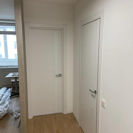 Ușă de interior PL-04 – Design Vertical cu Sticlă Mată Decorativă / Plato - Carlo Porte www.olivy.ro