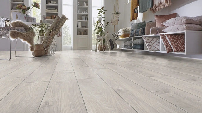 Parchet laminat Stejar Atlas Alb Exquisit D3223 8/32, Kronotex www.CasaDeco.ro