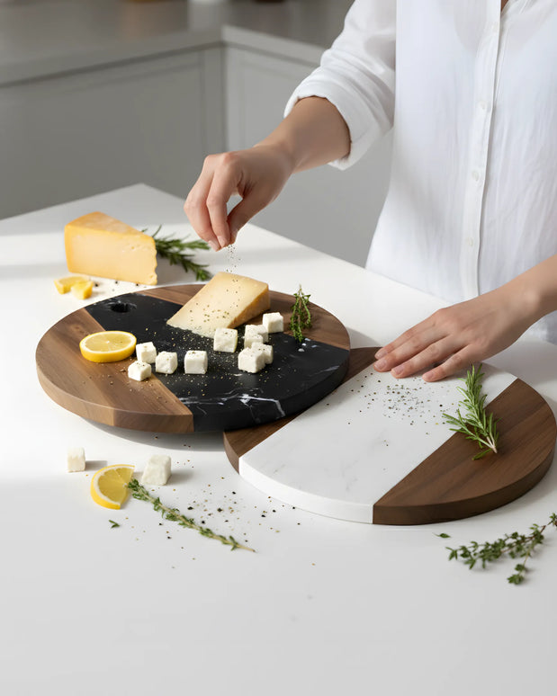 Tocător rotund din lemn de acacia și marmură albă, Ø25 cm, Olivy