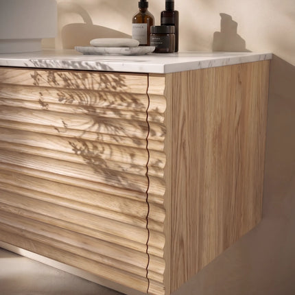 Set mobilier baie suspendat din lemn 120 cm cu lavoar alb și oglindă LED