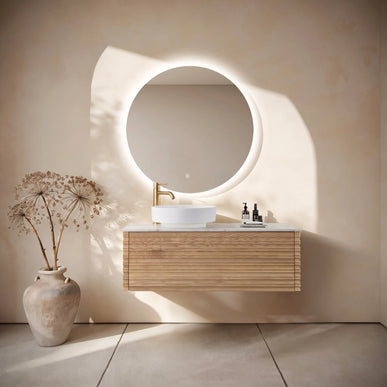 Set mobilier baie suspendat 120 cm, cu dulap din lemn, lavoar din rășină, blat alb și oglindă LED rotundă fără ramă