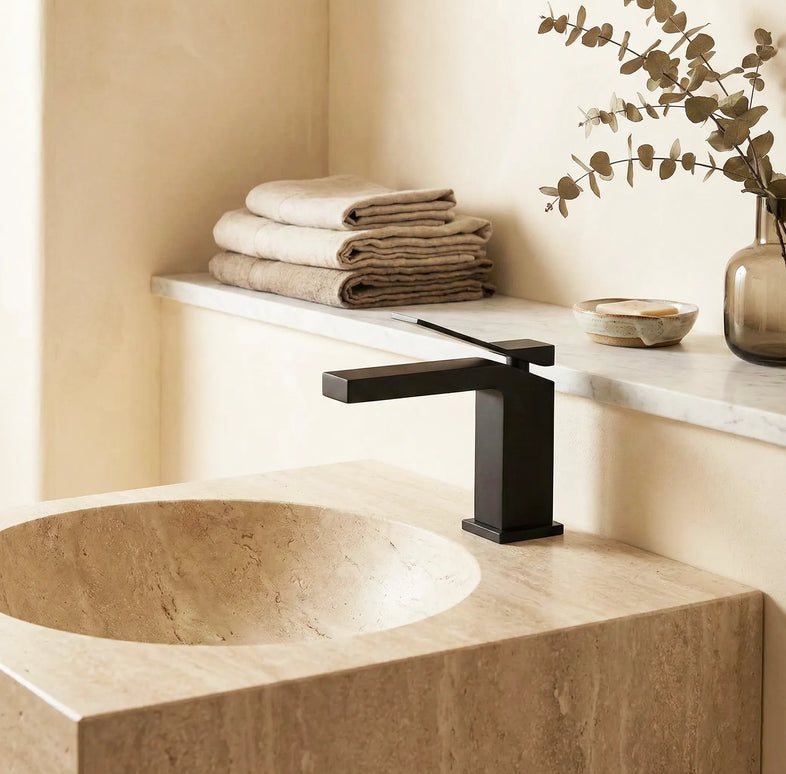 Baterie lavoar – Colecția Ourea – Negru mat