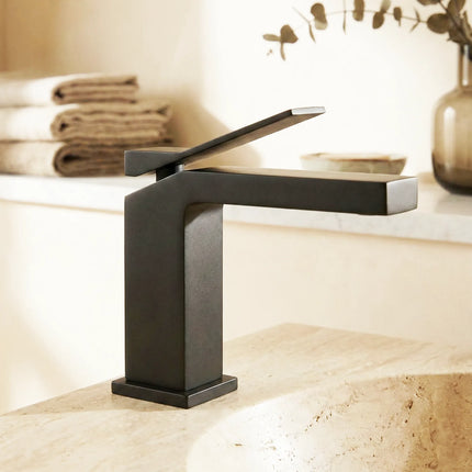 Baterie lavoar – Ourea – Negru mat