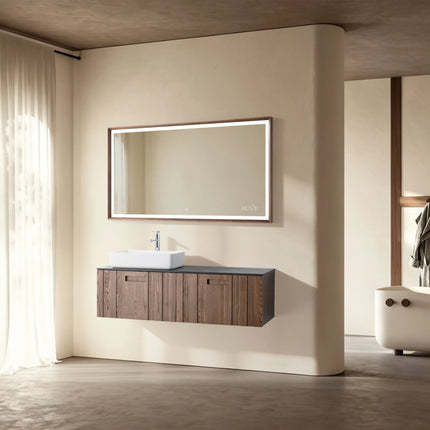 Set mobilier baie suspendat 140 cm cu dulap din lemn, lavoar din rășină albă, blat rock slab și oglindă LED cu ramă din lemn