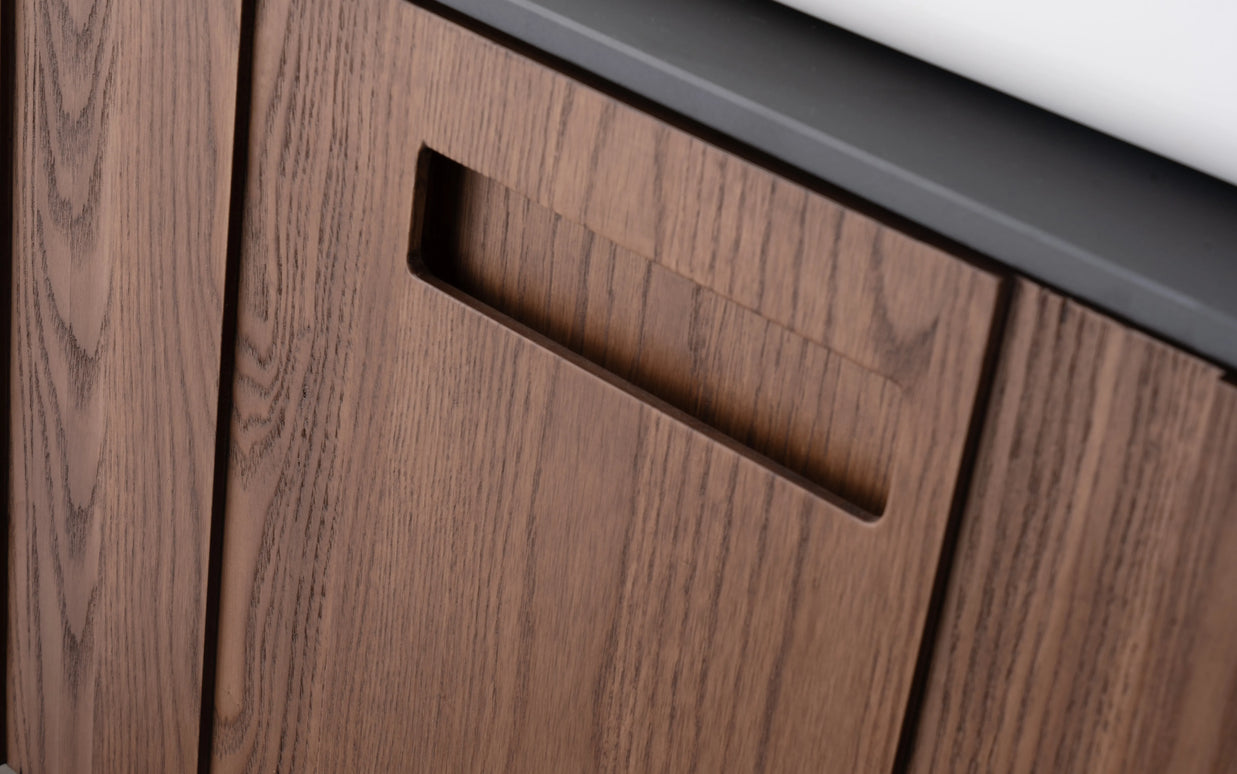 Set mobilier baie suspendat din lemn 140 cm cu lavoar și oglindă LED cu ramă din lemn