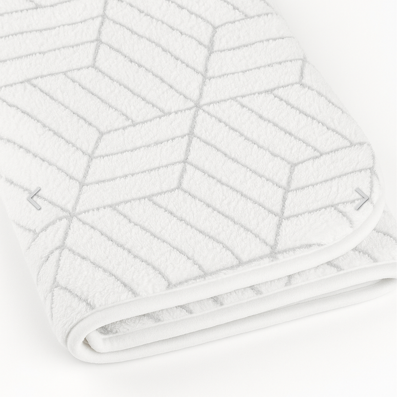 Covoras baie, SANITARY, imitatie casmir, 40x60 cm, alb cu model geometric, Dreptunghiular