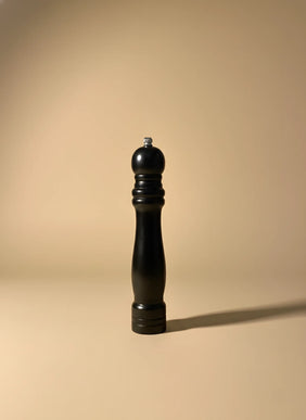 Râșniță din lemn pentru piper, 25 cm, negru mat