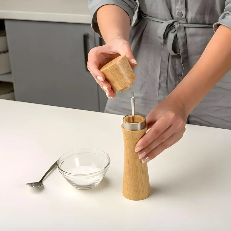 Râșniță sare/piper din lemn, 16 cm, mecanism din inox reglabil, natur