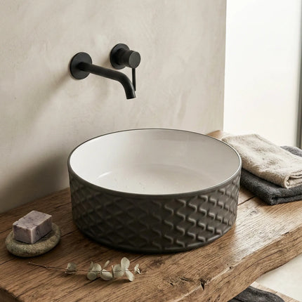 Lavoar rotund ceramic A787-CBKW-MRS – exterior negru texturat, interior alb lucios