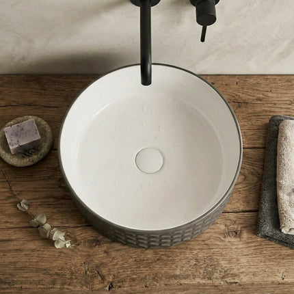 Lavoar rotund ceramic A787-CBKW-MRS – exterior negru texturat, interior alb lucios