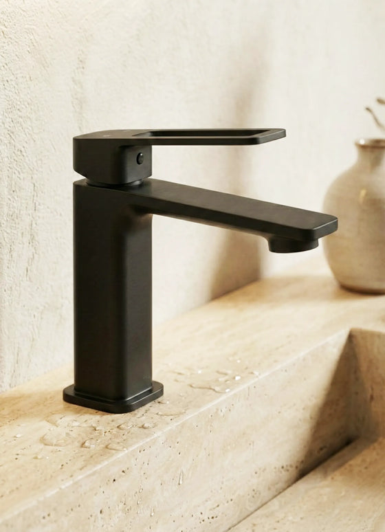 Baterie lavoar – Colecția Silva – Negru mat