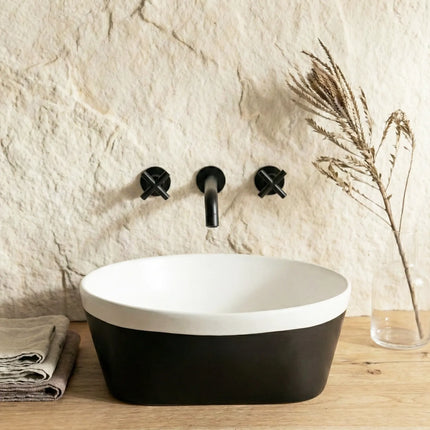 Lavoar ceramic rotund A692-CA08M – design modern alb mat și negru mat