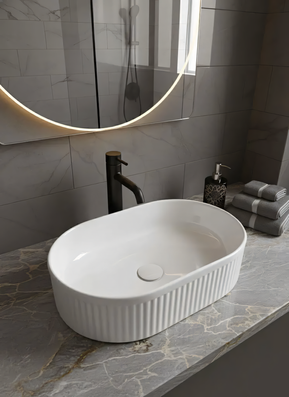 Lavoar Alb Oval din Ceramică cu Design Striat- A 721