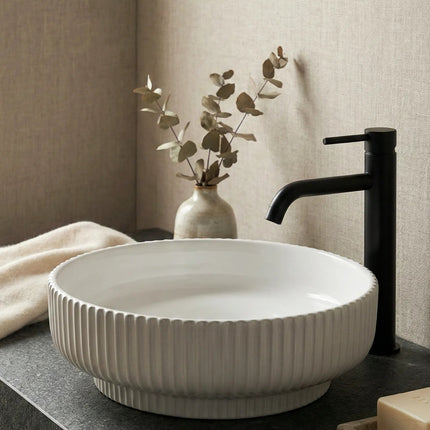 Lavoar ceramic rotund A746 – alb lucios, exterior texturat