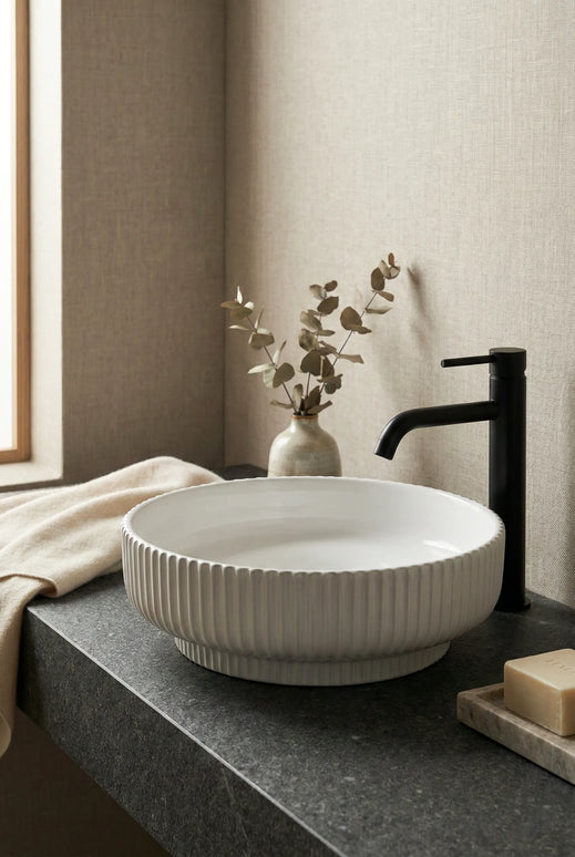 Lavoar ceramic rotund A746 – alb lucios, exterior texturat