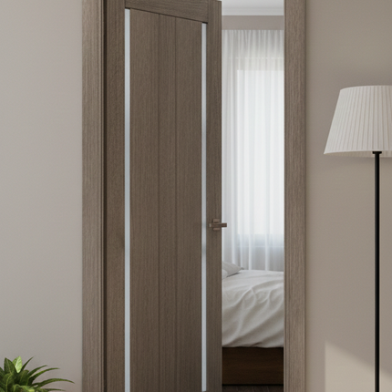 Ușă de interior ML-621 cu geam dublu lateral și riflaj vertical