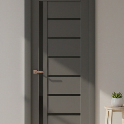 Ușă de interior ML-16 cu design asimetric și sticlă satinată laterală