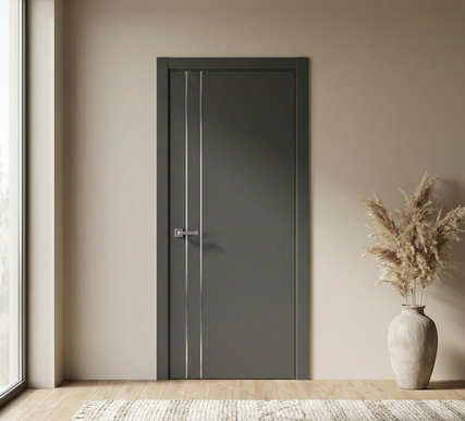 Ușă de interior PL-24 – eleganță modernă cu inserții verticale din aluminiu