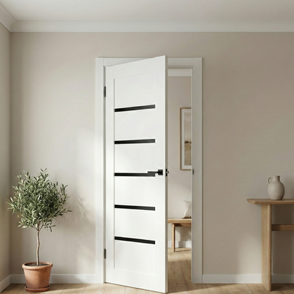 Ușă de interior T-07-design cu inserții orizontale din sticlă