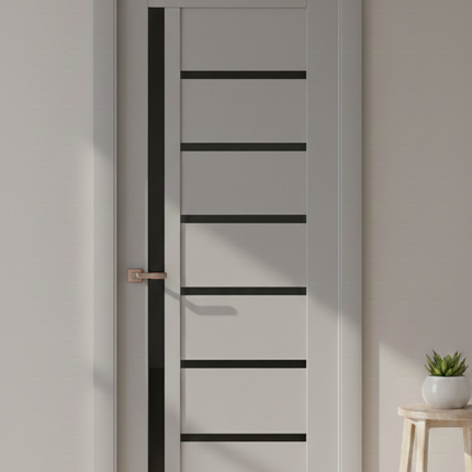 Ușă de interior ML-16 cu design asimetric și sticlă satinată laterală