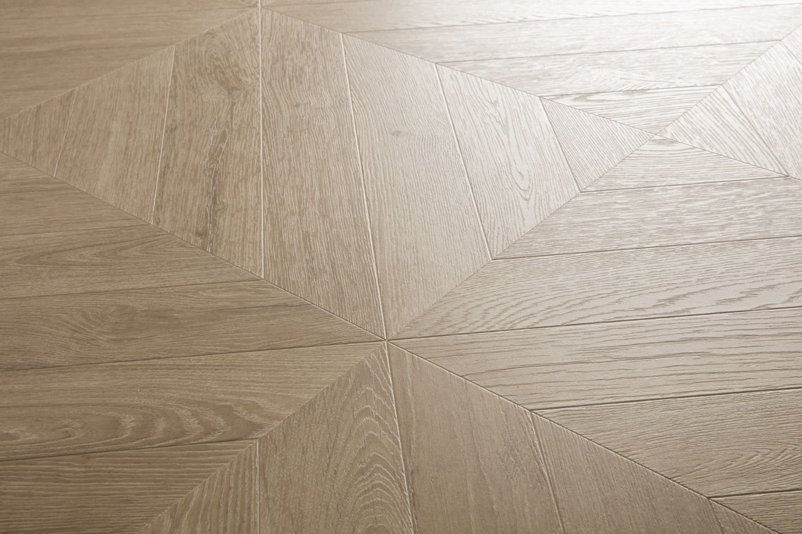 Parchet laminat Quick Step Impressive Patterns 8 mm 4164 Stejar taupe chevron