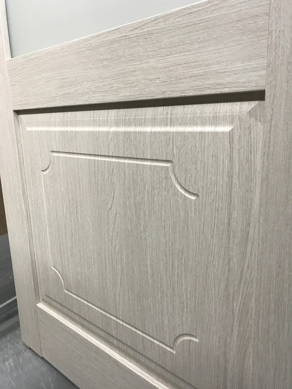 Ușă interior ML 11001 Satin – Eleganță cu geam mat și panou decorativ clasic / Millenium - Carlo Porte www.olivy.ro