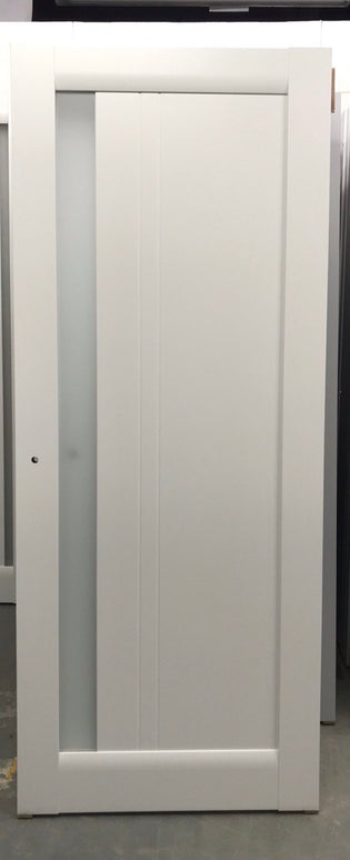 Ușă interior ML 642 cu model vertical și geam lateral – Design modern si finisaj satin / Millenium - Carlo Porte www.olivy.ro