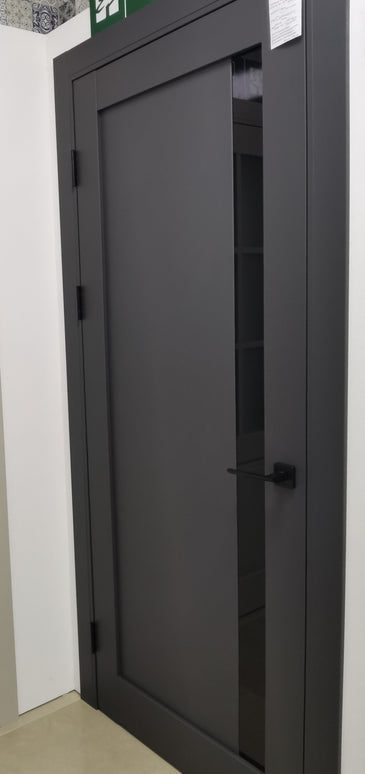 Ușă de interior ML 64 – Eleganță Minimalistă cu Geam Lateral / Millenium - Carlo Porte www.olivy.ro