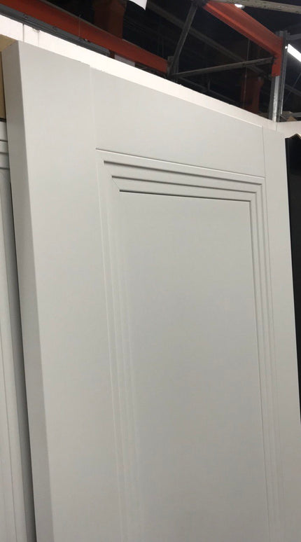 Ușă de interior ML 714 – Design clasic cu ramă sculptată în trepte / Millenium - Carlo Porte www.olivy.ro