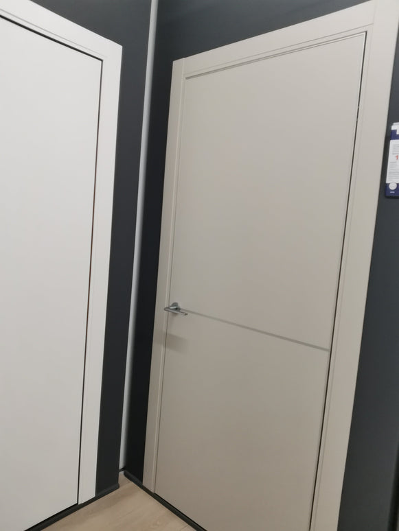 Ușă interior  PL 21 – Design minimalist cu accent metalic / Plato - Carlo Porte www.olivy.ro