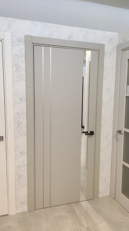 Ușă de interior PL-22  – Design modern cu inserții sticlă albă / Plato - Carlo Porte www.olivy.ro