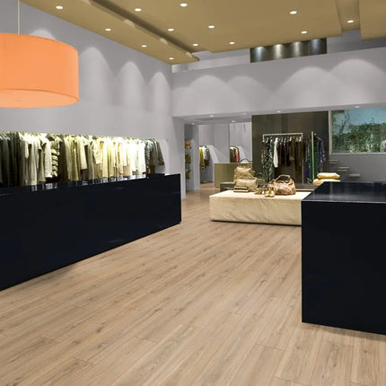 Parchet laminat Stejar Phalsbourg Robusto 3073 12/33, Kronotex www.CasaDeco.ro