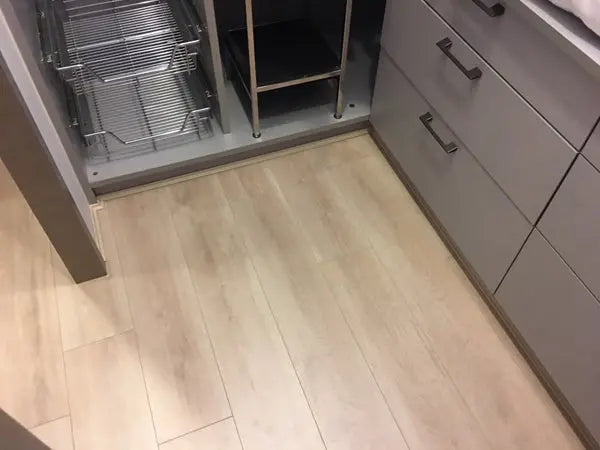 Parchet laminat Stejar bej Summer Superior Progress D3902 10/32, Kronotex www.CasaDeco.ro