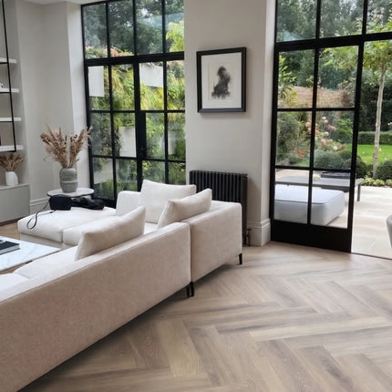 Parchet SPC Herringbone Steel Grey 520 – 625x127x6,5 mm