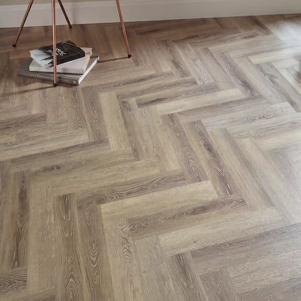Parchet SPC Herringbone Steel Grey 520 – 625x127x6,5 mm