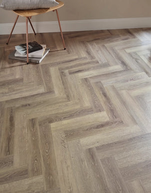 Parchet SPC Herringbone Steel Grey 520 – 625x127x6,5 mm