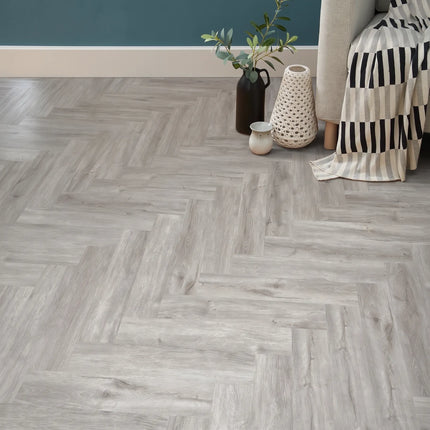 Parchet SPC Herringbone Amber Oak 220 – 625x127x6,5 mm