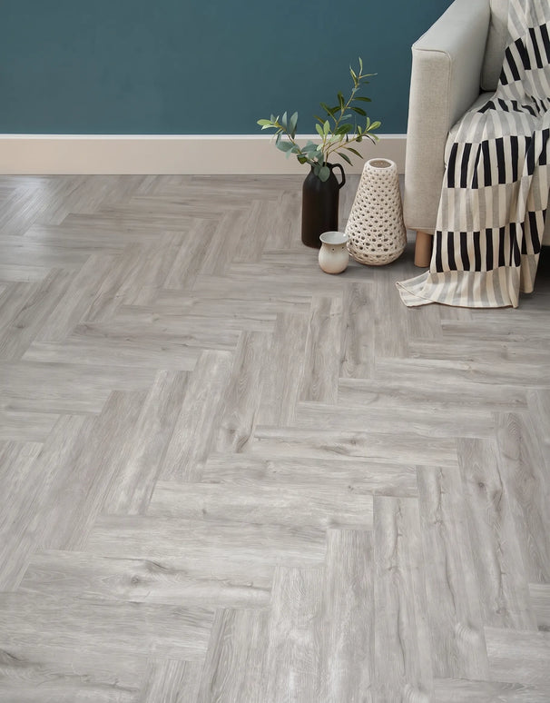 Parchet SPC Herringbone Amber Oak 220 – 625x127x6,5 mm