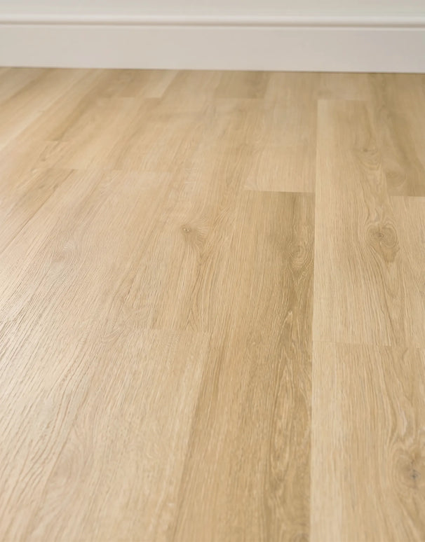 Parchet SPC Ash White 110 – 1220x183x6,5 mm