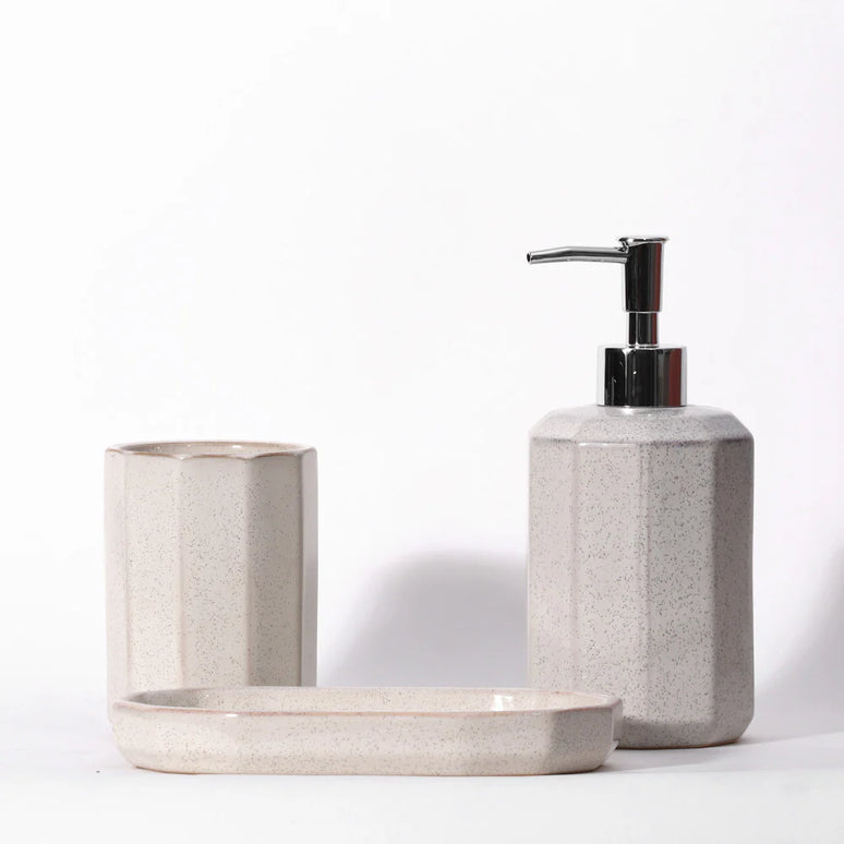 Set 3 piese accesorii de baie crem ceramica cu o glazura lucioasa