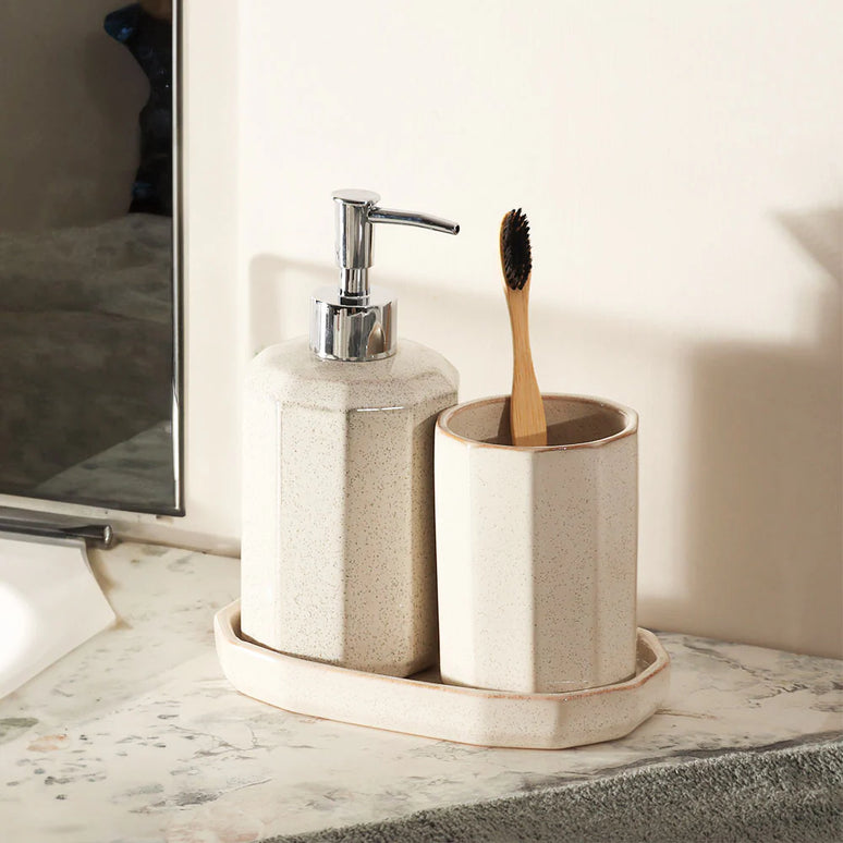 Set 3 piese accesorii de baie crem ceramica cu o glazura lucioasa