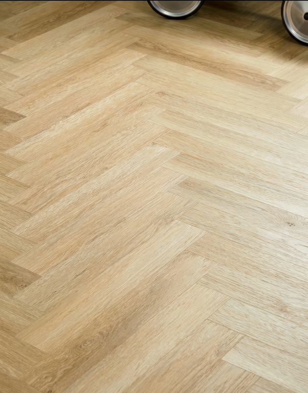 Parchet SPC Herringbone Cream Oak 103 – 625x127x6.5 mm