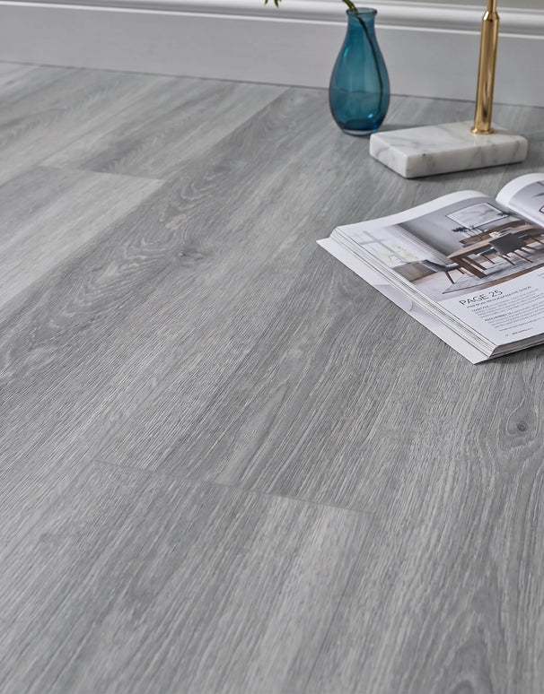 Parchet SPC Dusty Oak 210 – 1220x183x6,5 mm