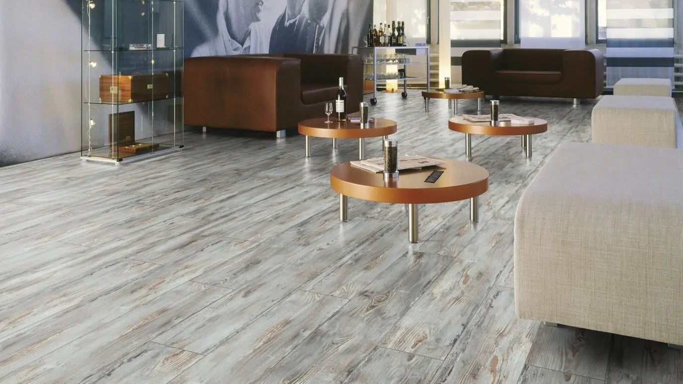 Parchet laminat Stejar Fantasy Robusto 4779 12/33, Kronotex www.CasaDeco.ro