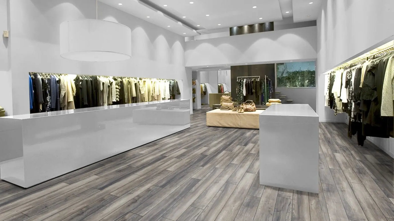 Parchet laminat Stejar Harbour Gri Amazone 3572 10/33, Kronotex www.CasaDeco.ro