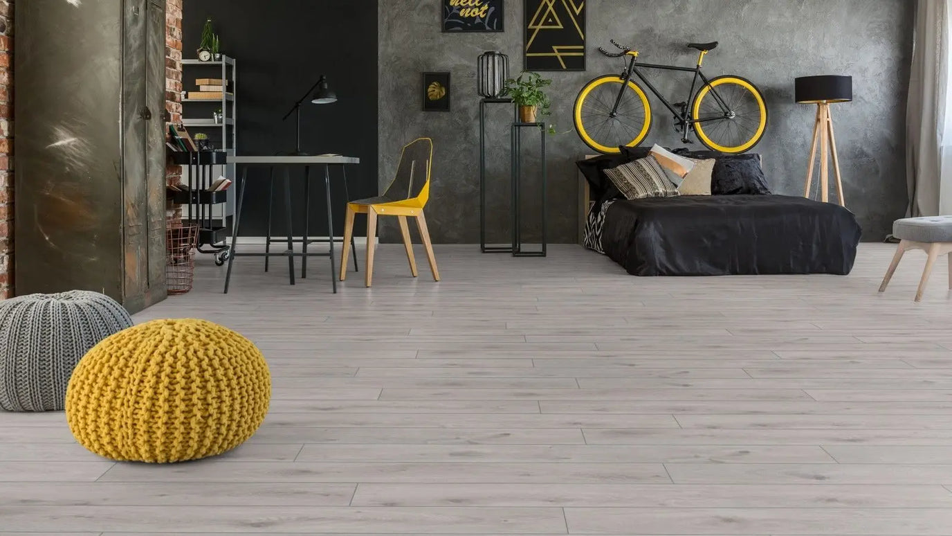 Parchet laminat Stejar Prestige Alb Amazone 3239 10/33, Kronotex www.CasaDeco.ro