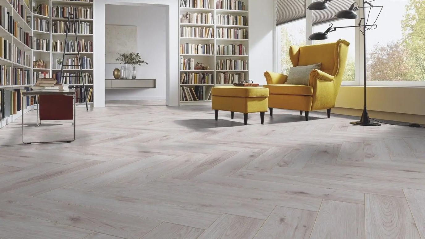 Parchet laminat Stejar Bordeaux Herringbone D3516 8/32, Kronotex www.CasaDeco.ro