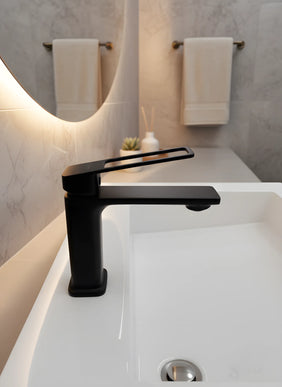 Baterie lavoar modernă – finisaj negru mat, design premium